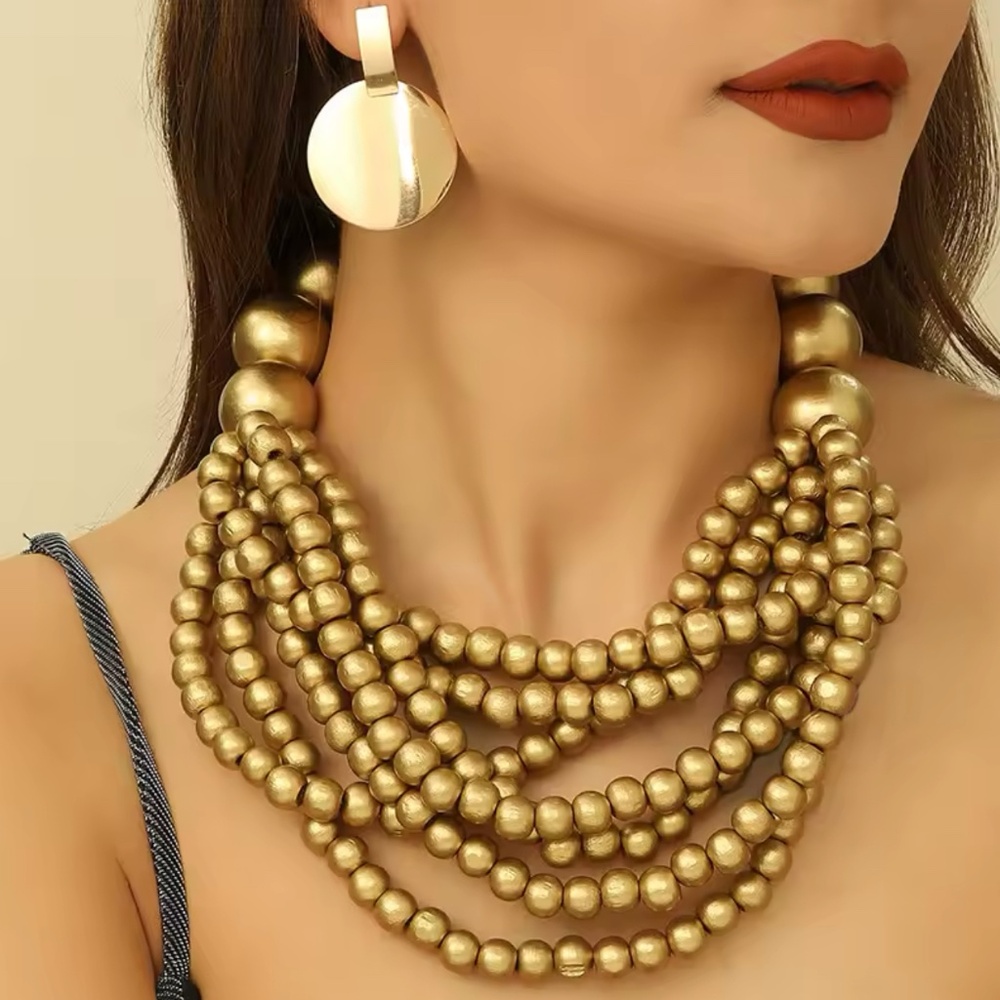 Beautiful necklace set
